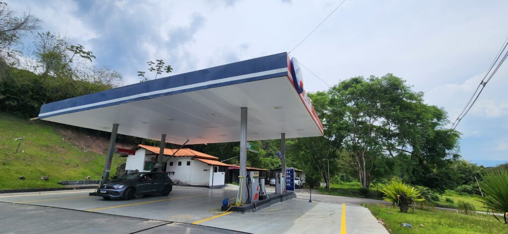 Avaliação de posto de gasolina Ale